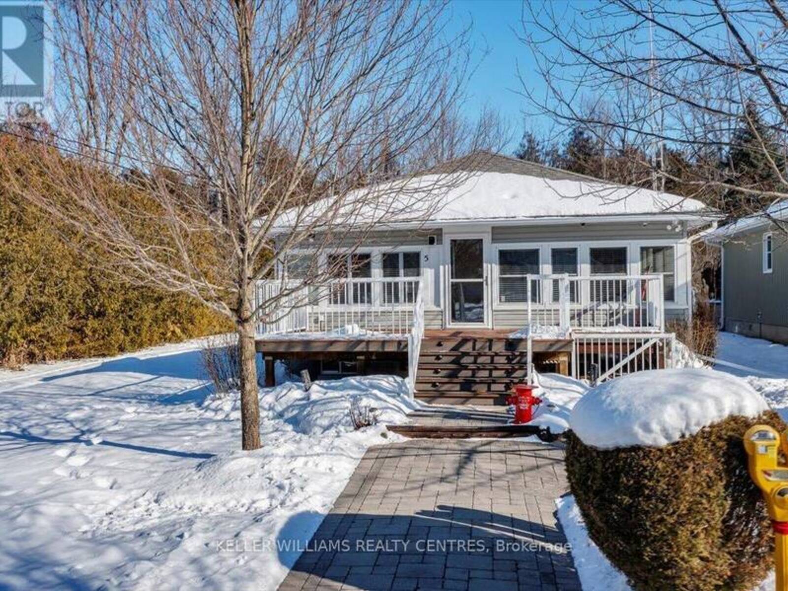 5 RUSHTON ROAD, Georgina, Ontario L0E 1S0