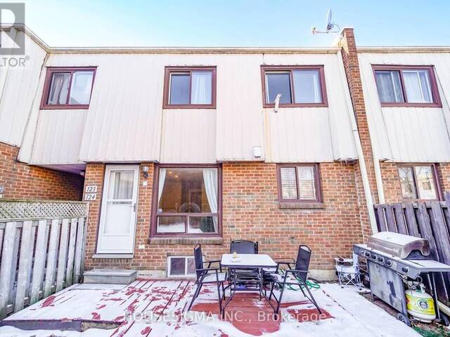 124 - 1100 OXFORD STREET E Oshawa Ontario, L1J 6G4