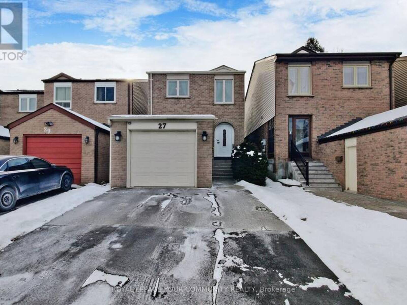 27 RIVIERA DRIVE, Vaughan, Ontario L4K 2H9