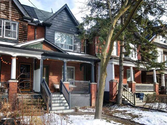 17 CALLENDER STREET Toronto Ontario, M6R 2H2