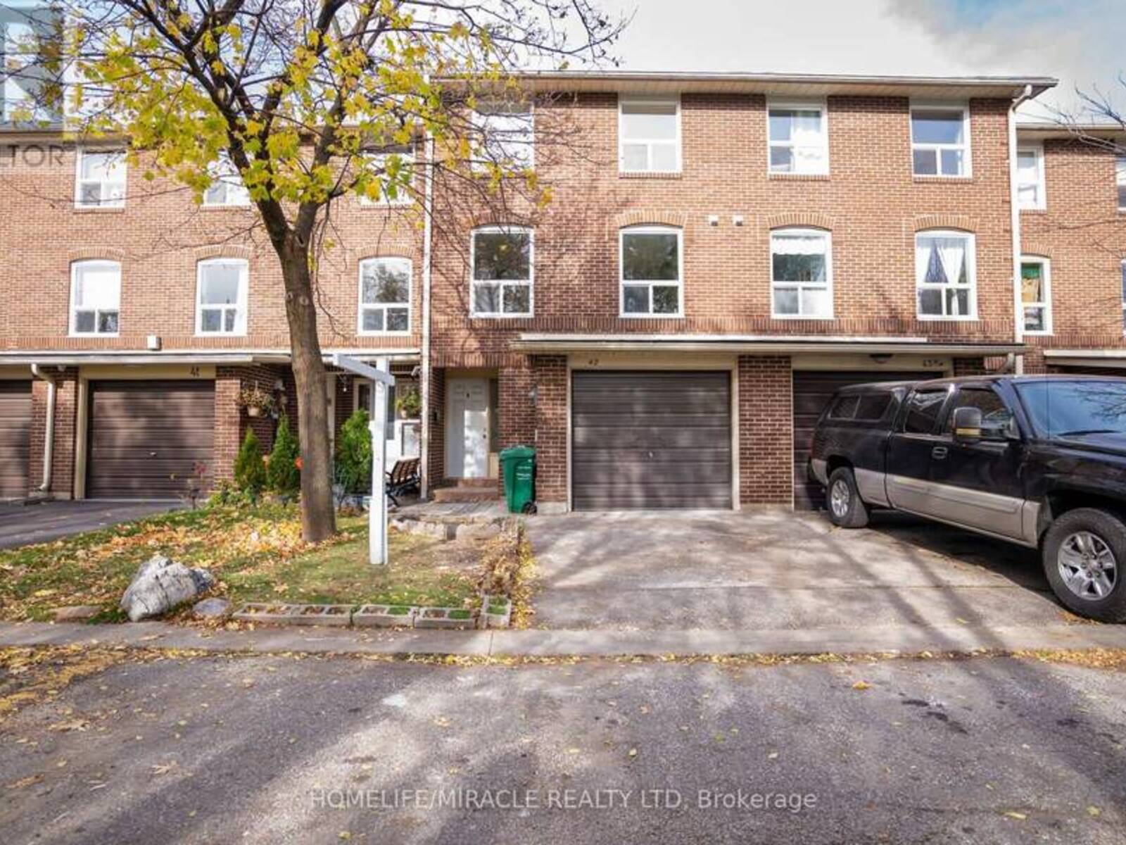 42 EDEN PARK DRIVE, Brampton, Ontario L6T 3A5