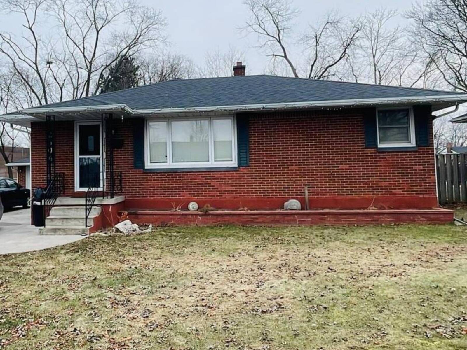 2504 ASKIN AVENUE, Windsor, Ontario N9E 3H7