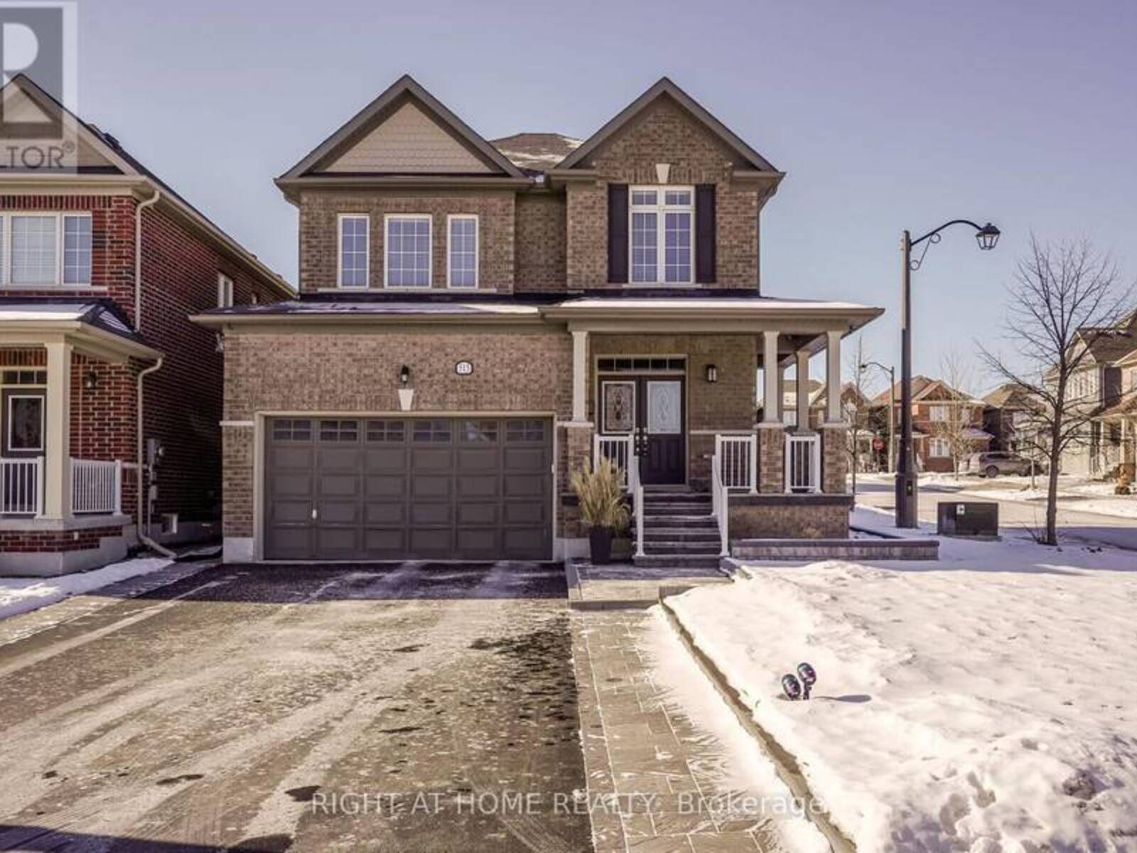 515 HALO STREET, Oshawa, Ontario L1L 0H9