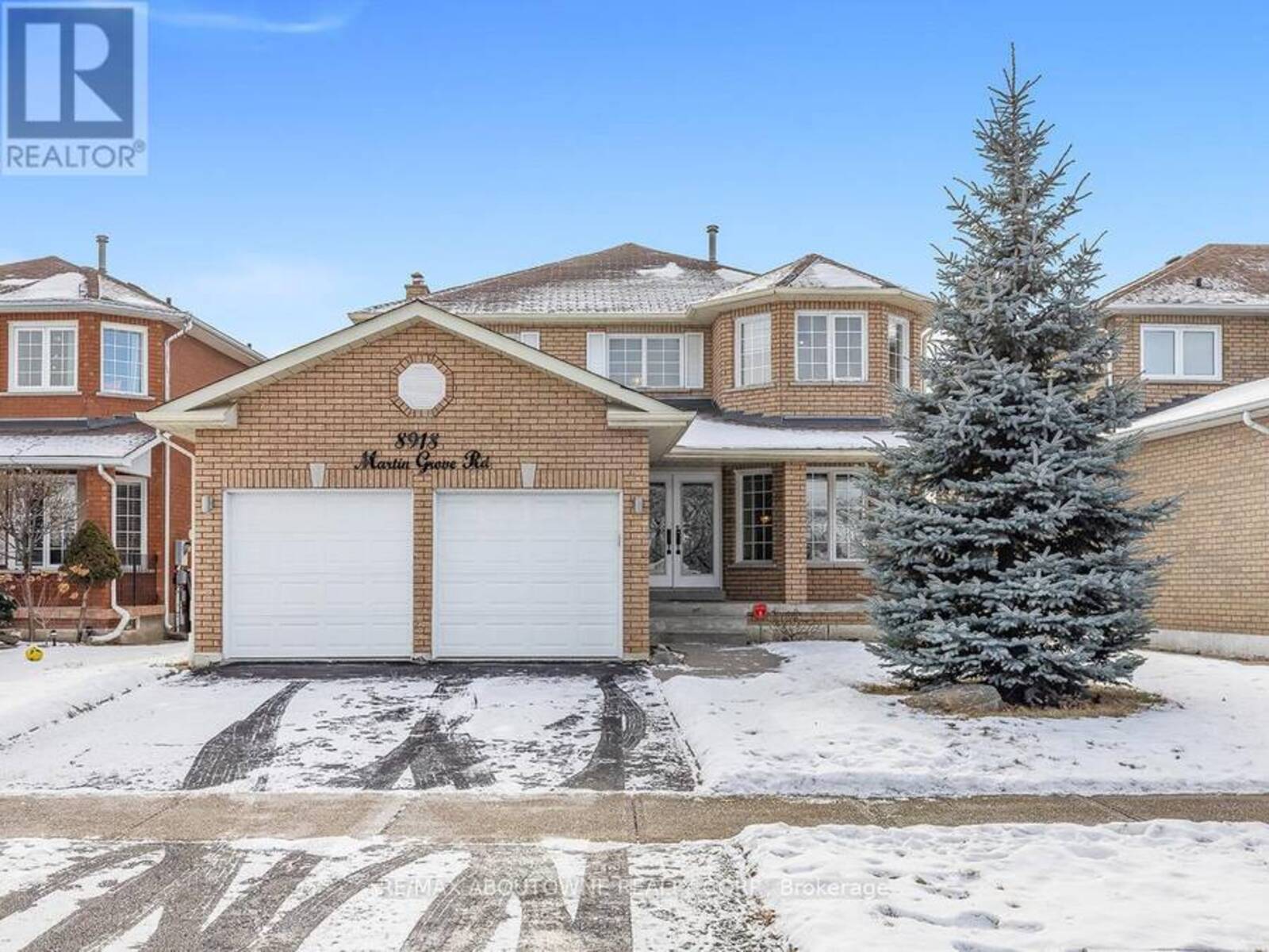 8918 MARTIN GROVE ROAD, Vaughan, Ontario L4H 1C3