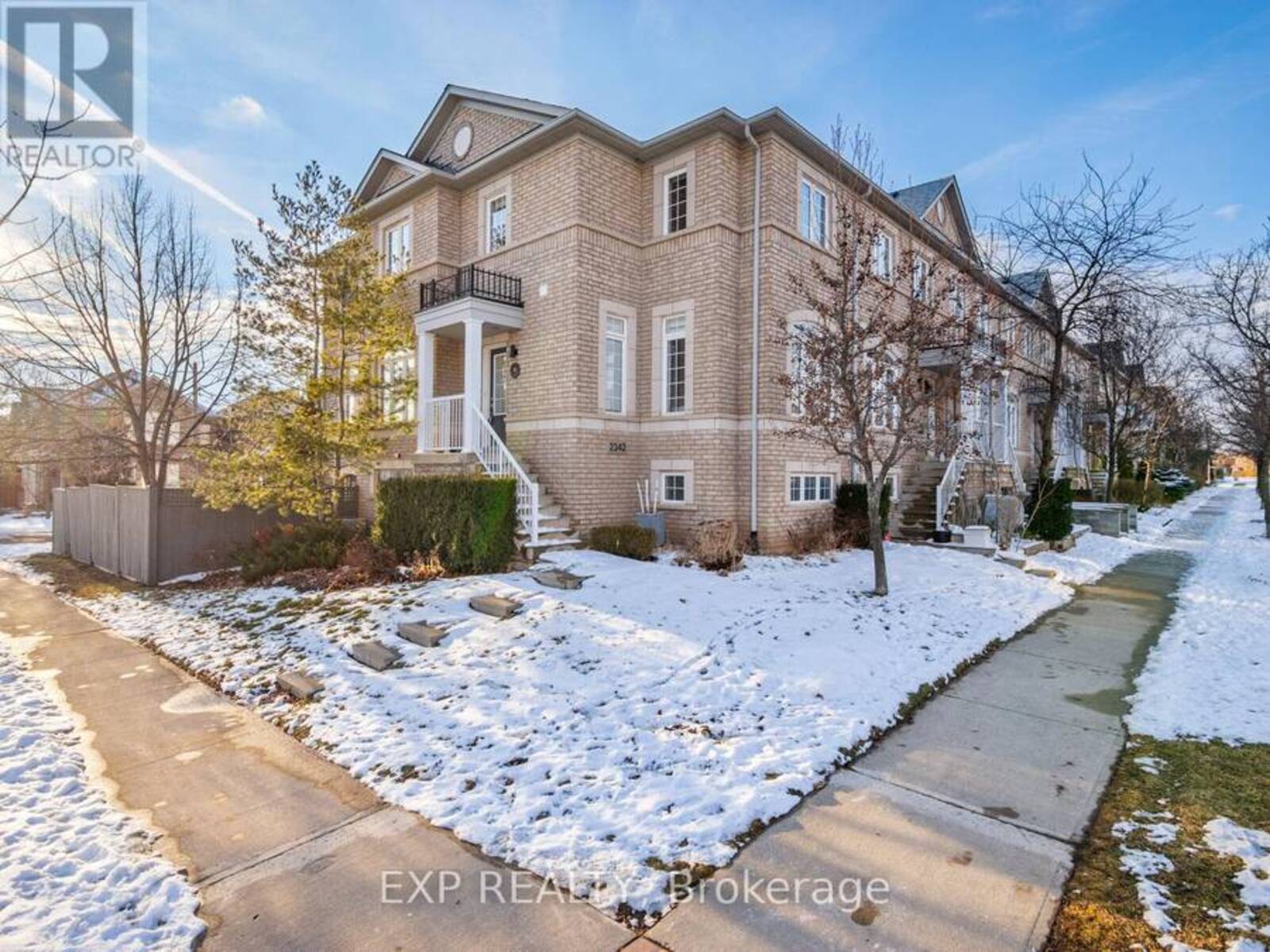 2342 SUTTON DRIVE, Burlington, Ontario L7L 6Y8