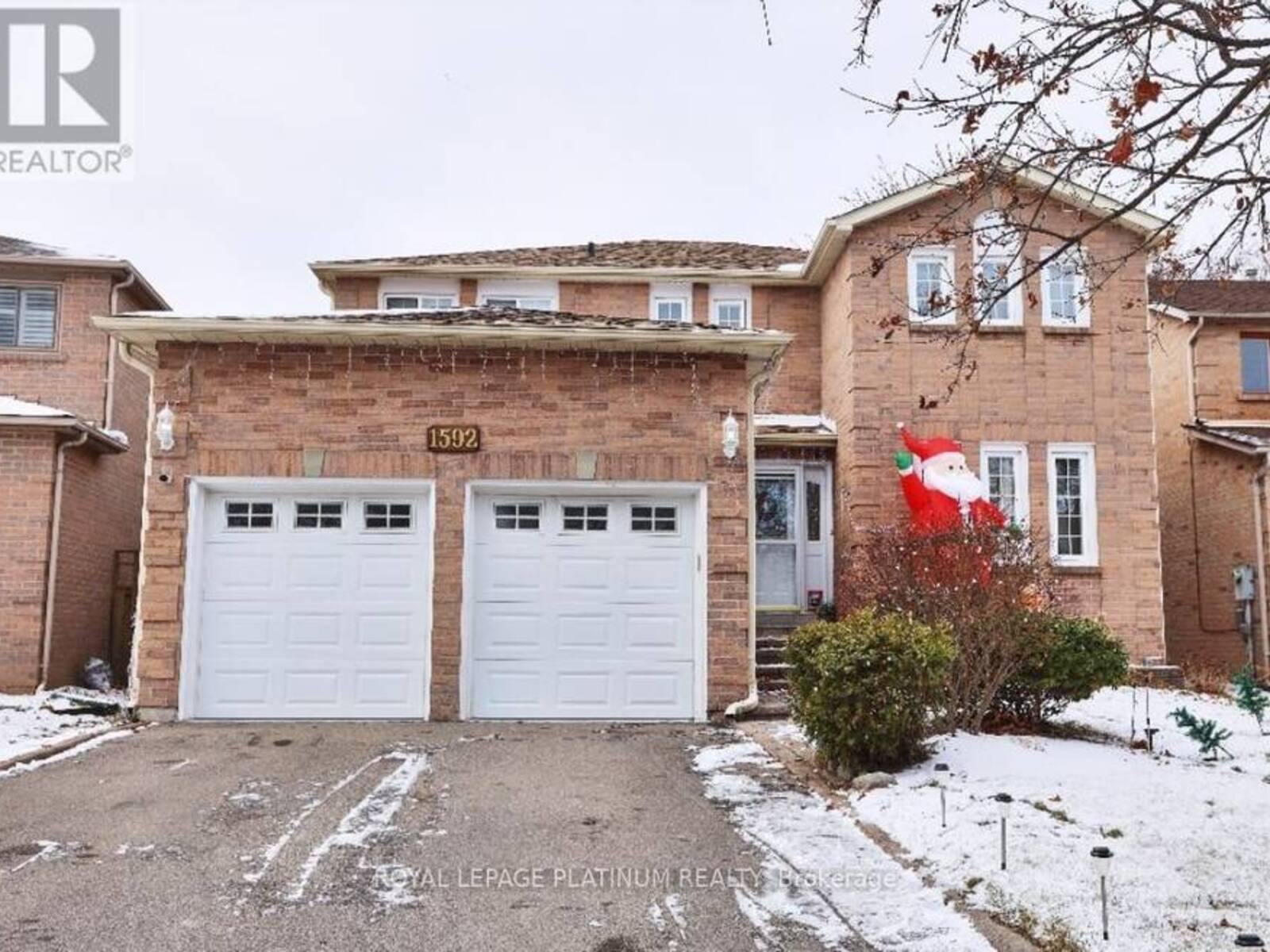 1592 KELVINWAY LANE, Pickering, Ontario L1V 5X5