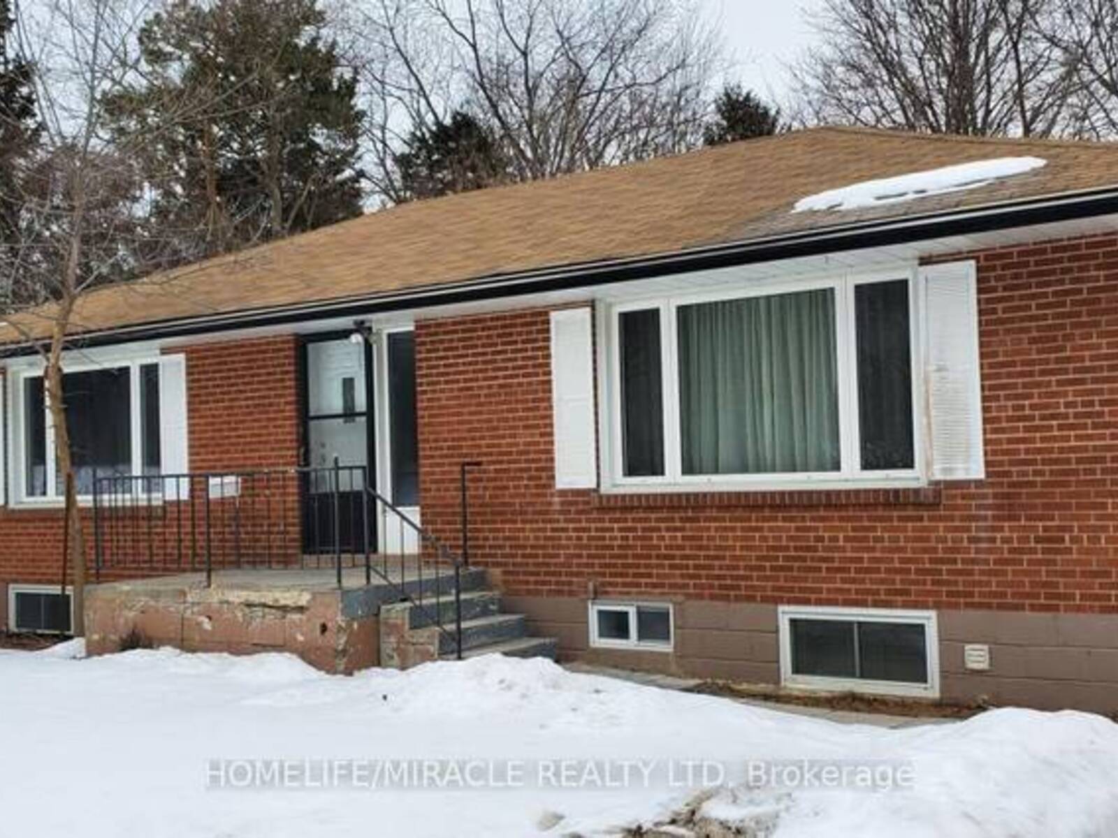 544 GILLMOSS ROAD, Pickering, Ontario L1W 3J4