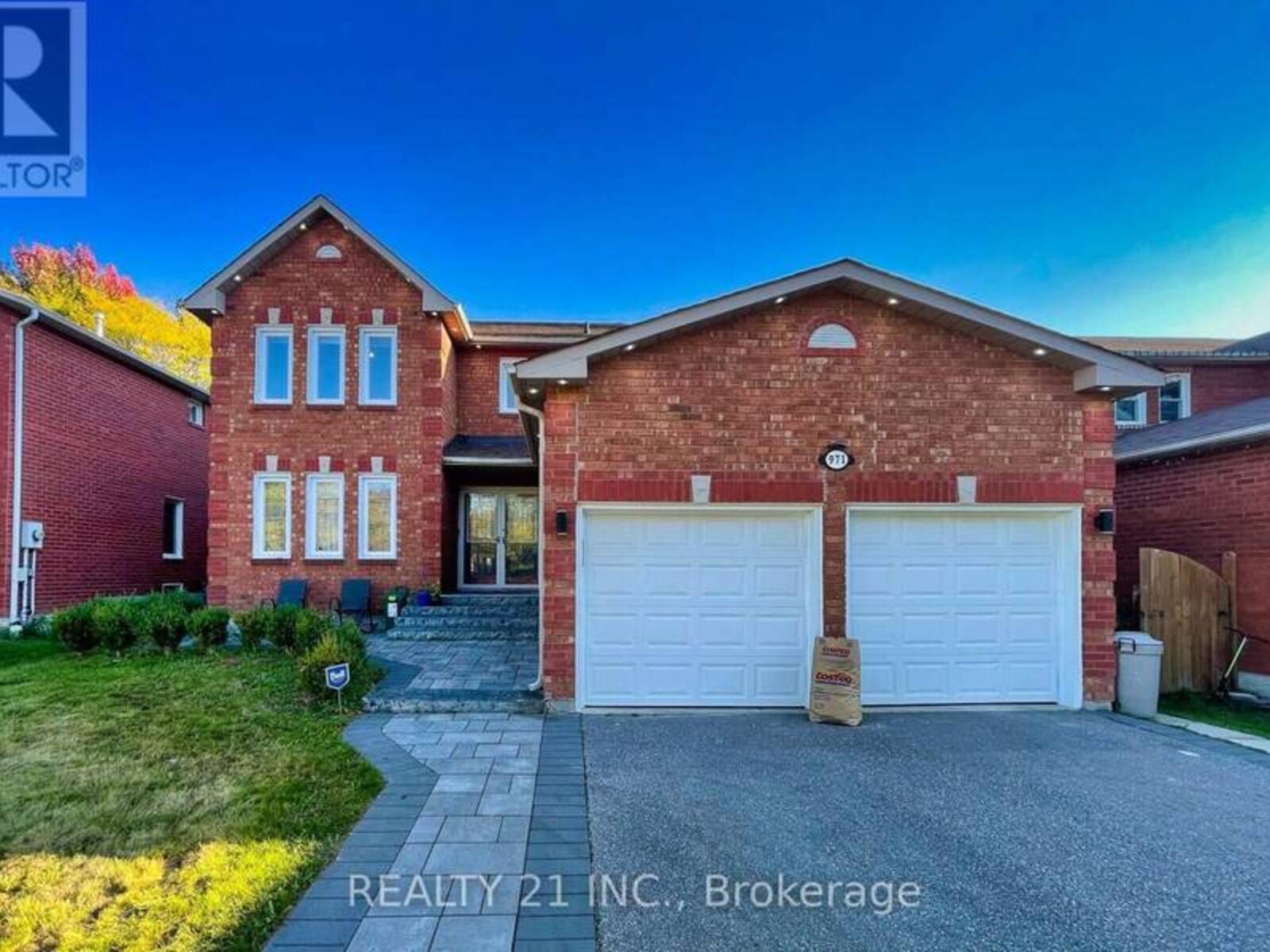 971 THIMBLEBERRY CIRCLE, Oshawa, Ontario L1K 2H3