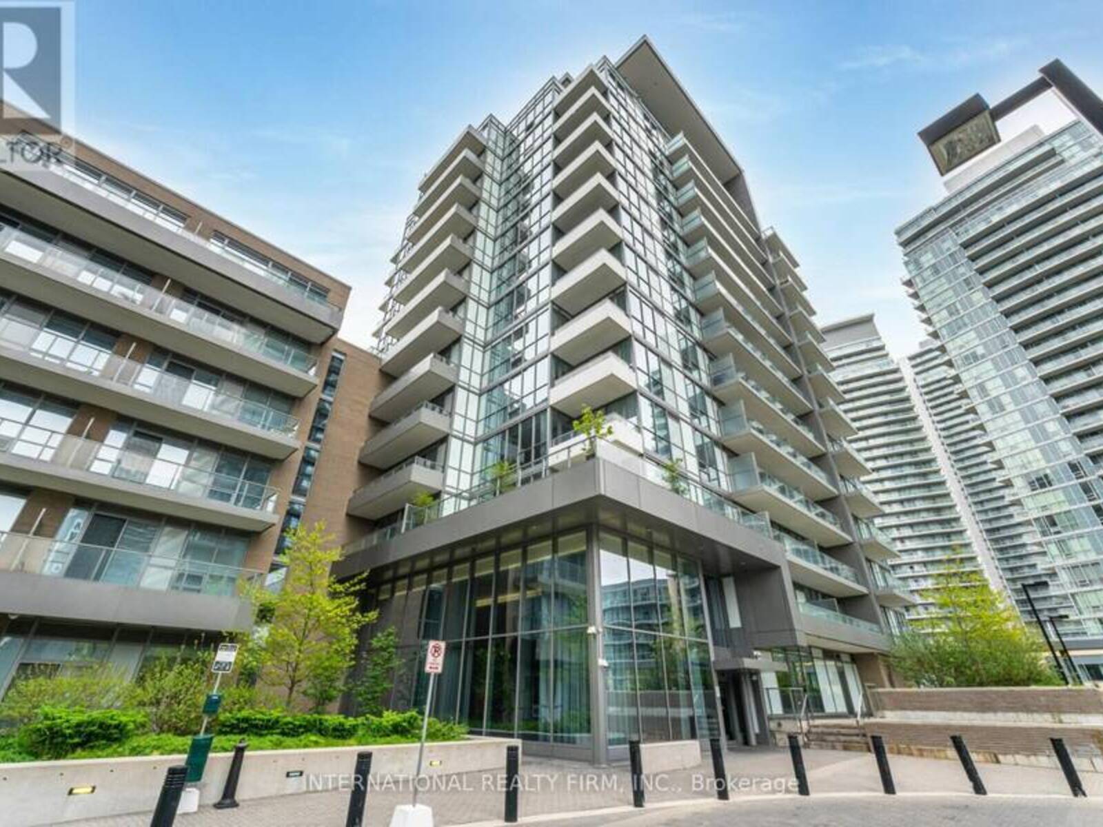 303 - 52 FOREST MANOR ROAD, Toronto, Ontario M2J 0E2