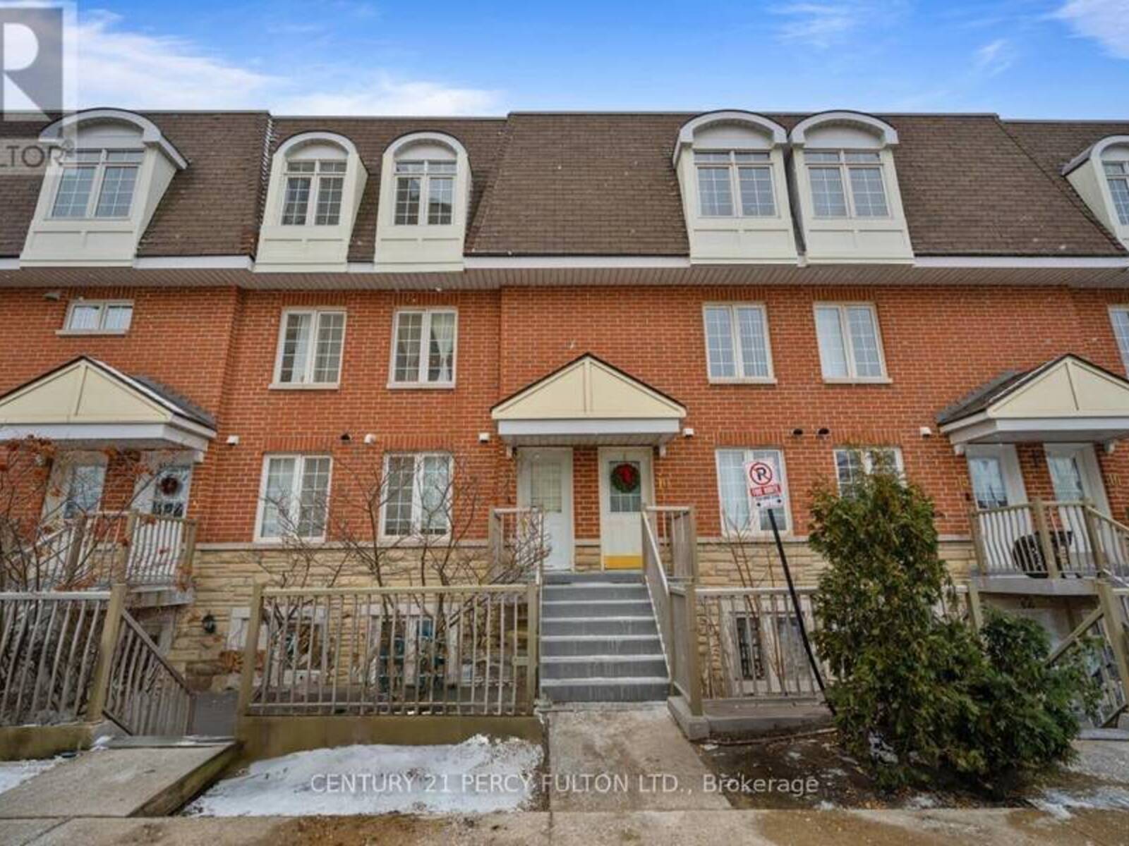 9 - 55 CEDARCROFT BOULEVARD, Toronto, Ontario M2R 3Y1