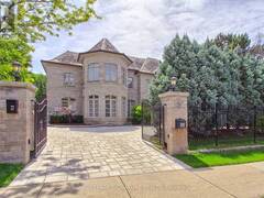 39 FIFESHIRE ROAD Toronto Ontario, M2L 2G6