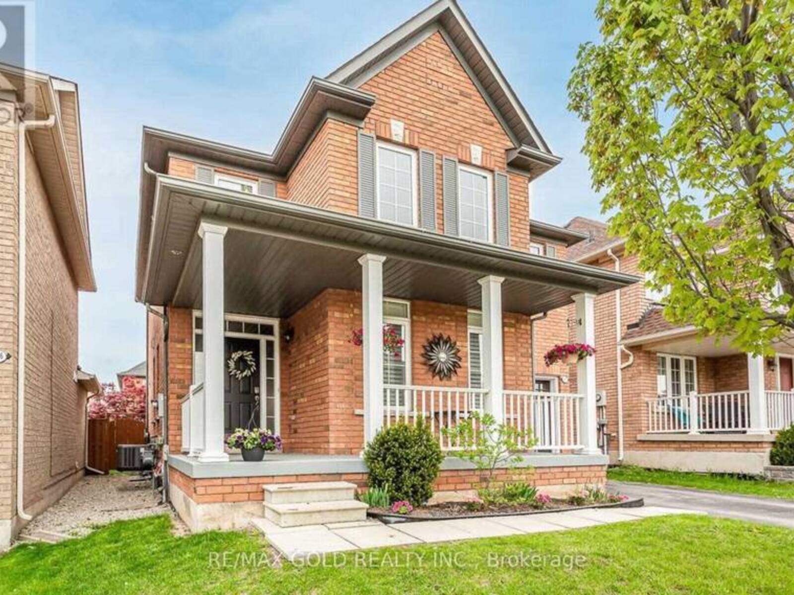 2390 FALLING GREEN DRIVE, Oakville, Ontario L6M 5J5