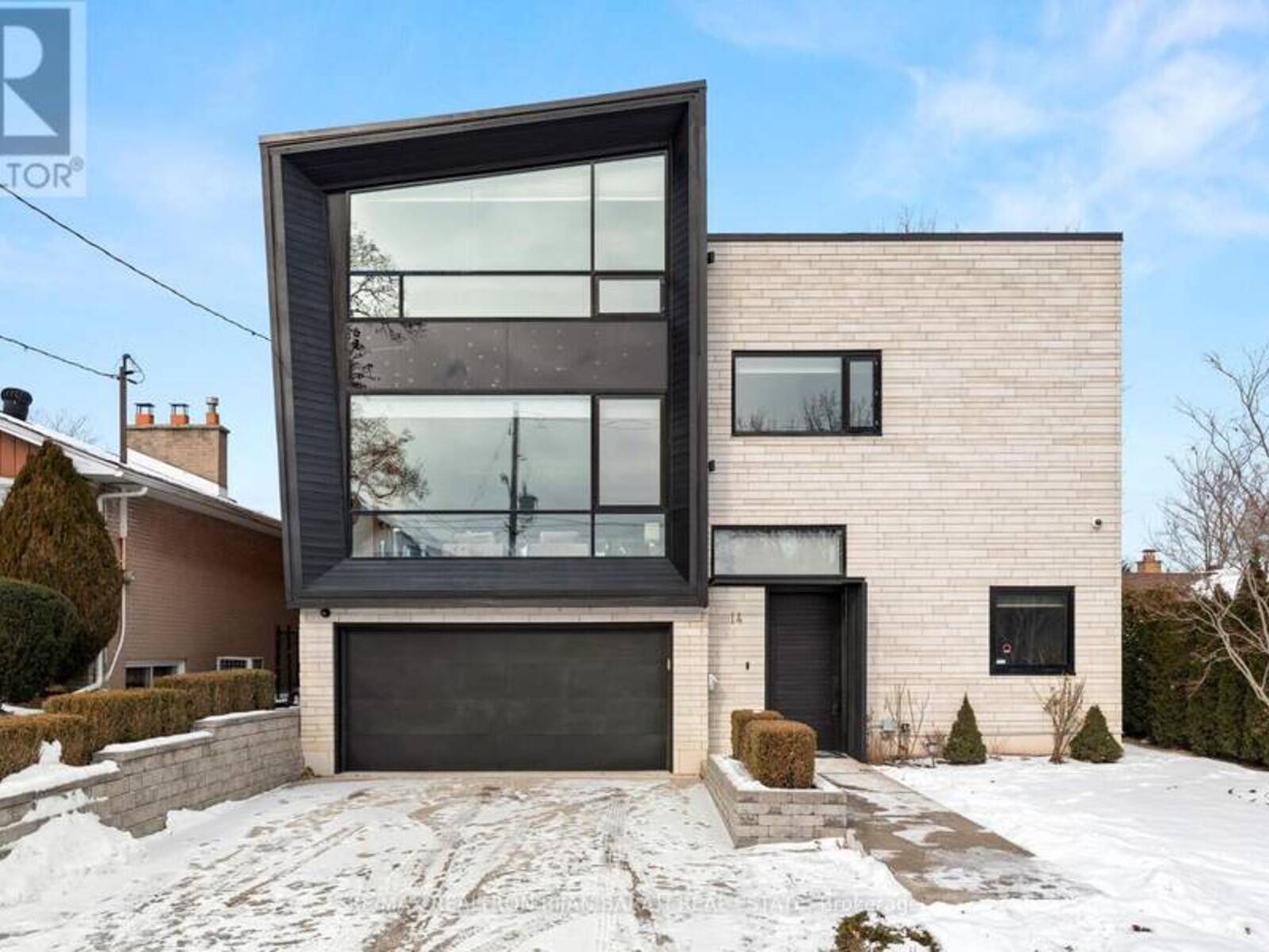 14 WINDHAM DRIVE, Toronto, Ontario M2K 1X8