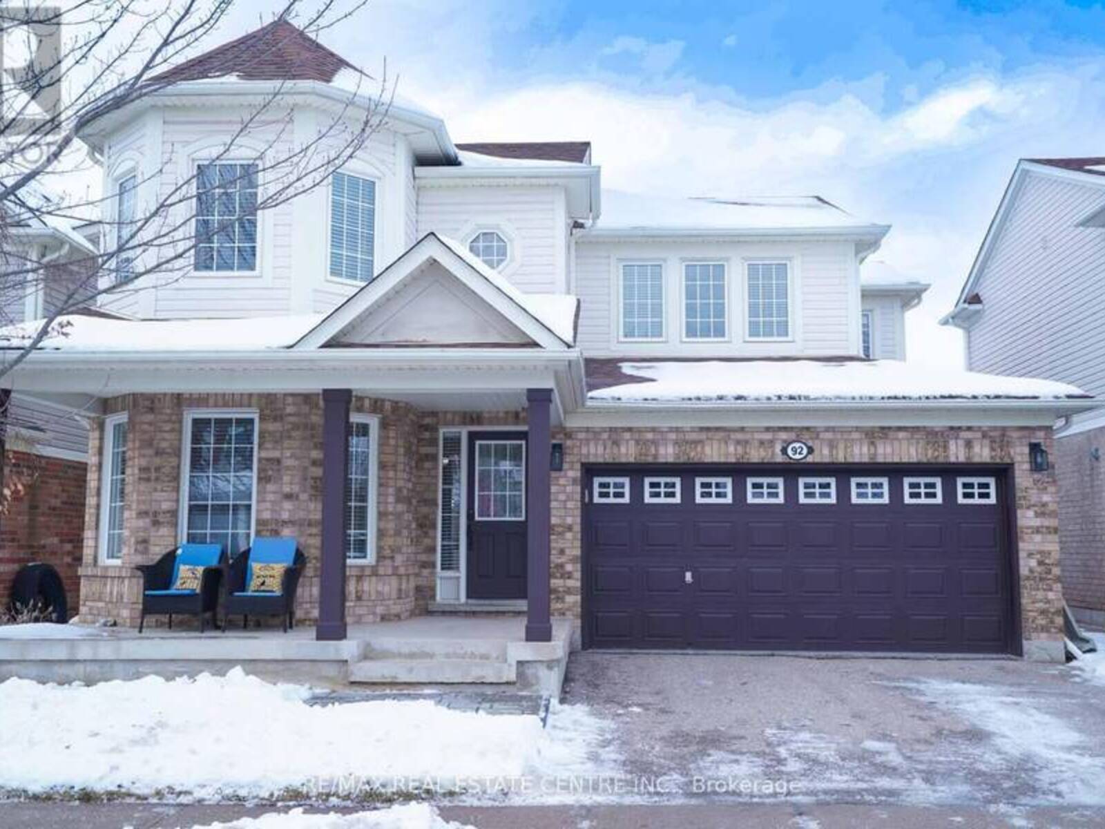 92 ZIEMAN CRESCENT, Cambridge, Ontario N1T 2H5