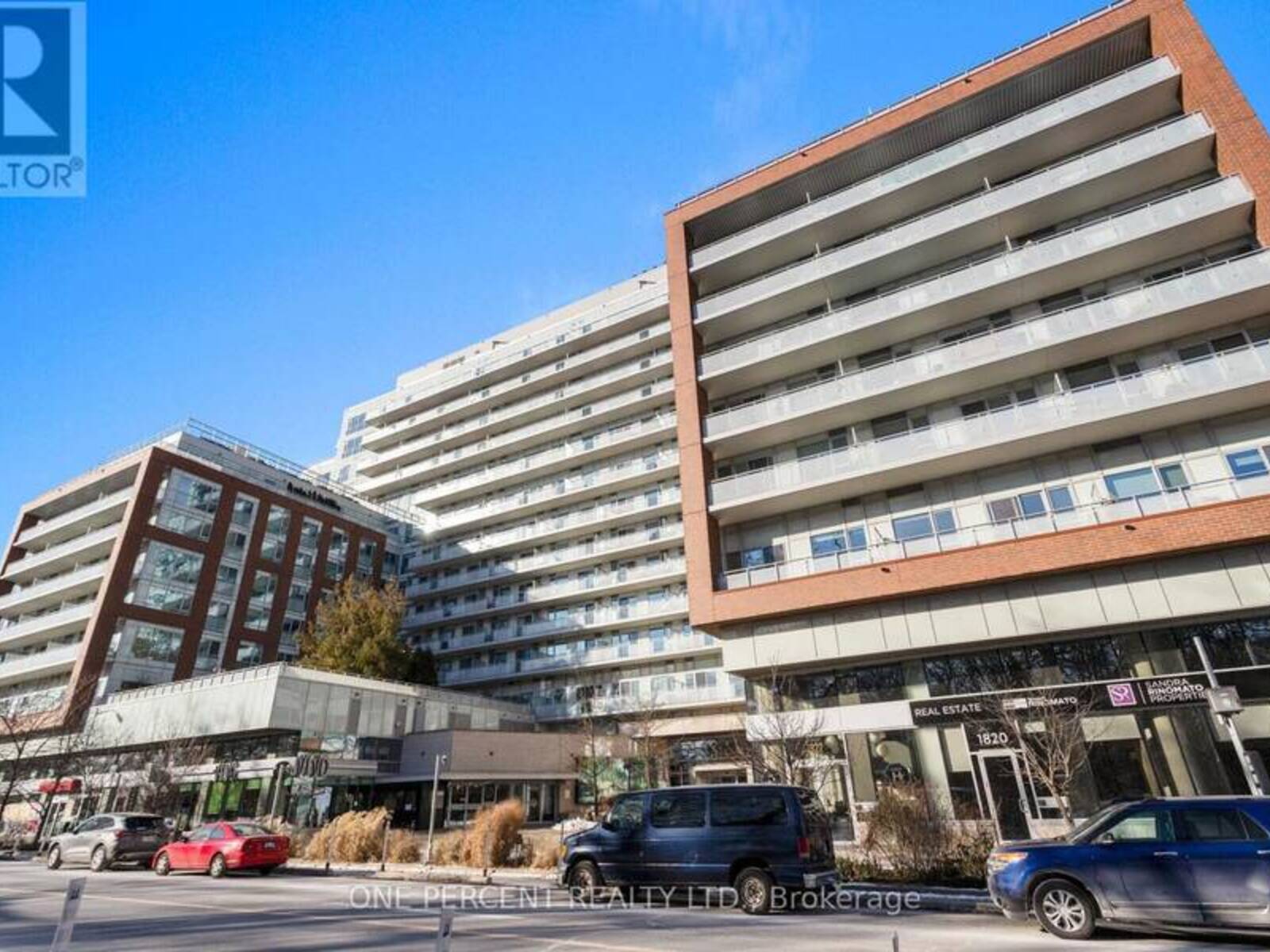 UPH1 - 1830 BLOOR STREET W, Toronto, Ontario M6P 0A2