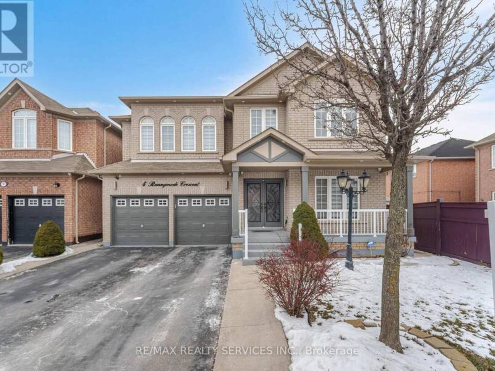 4 RUNNYMEDE CRESCENT, Brampton, Ontario L6R 0L3