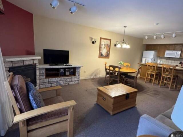 2138 - 90 HIGHLAND DRIVE Oro-Medonte Ontario, L0L 2X0 - 2 Bedrooms Condo For Sale