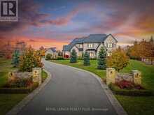 50 AUTUMN CIRCLE | Halton Hills Ontario | Slide Image Two