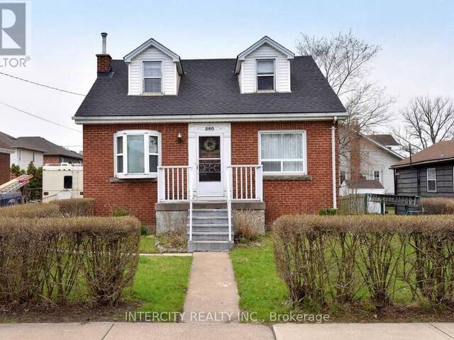 560 BEACH BOULEVARD Hamilton Ontario, L8H 6X6