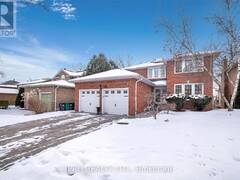 66 BARR CRESCENT Brampton Ontario, L6Z 3E2