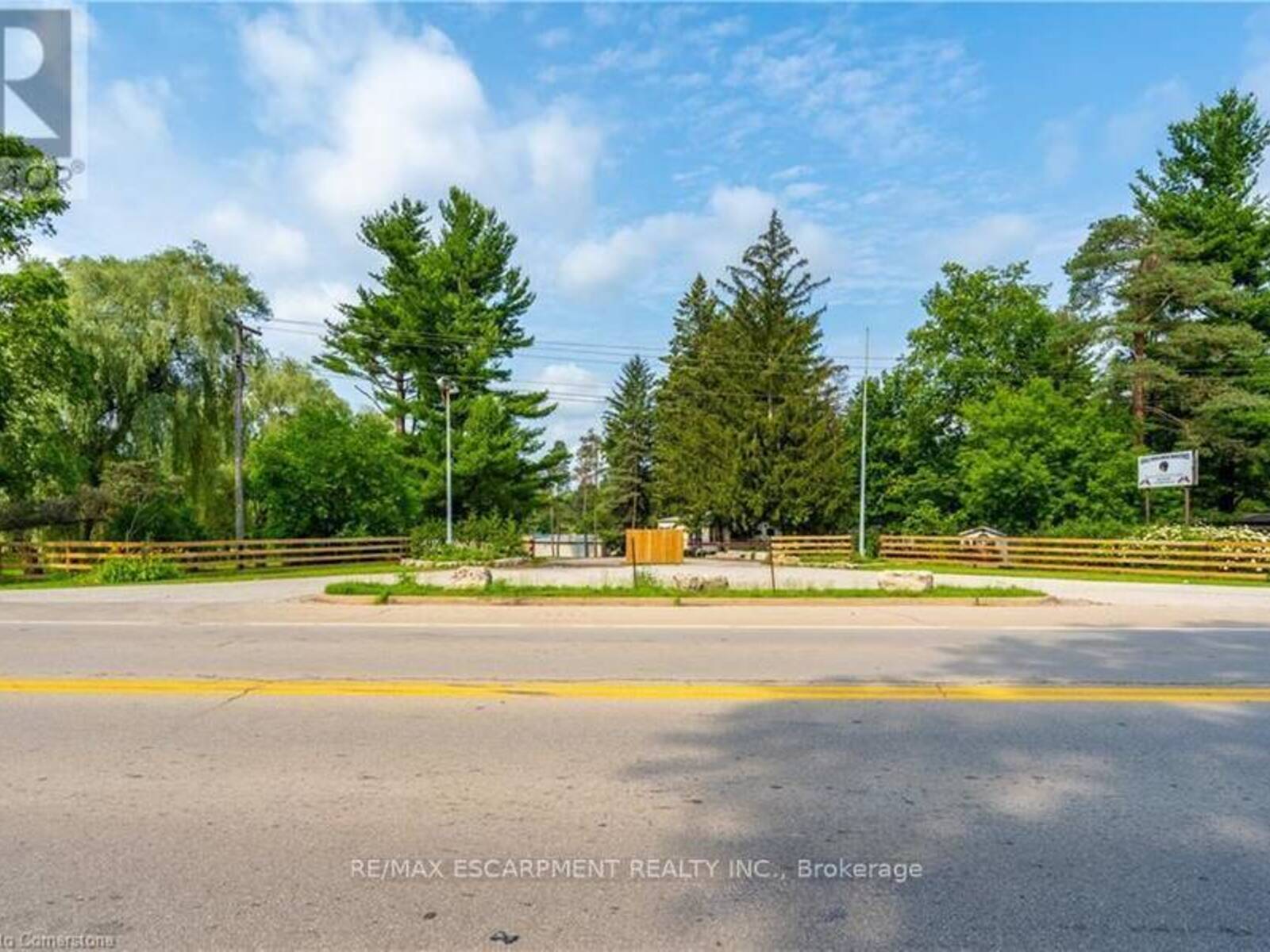 976 52 HIGHWAY N, Ancaster, Ontario L0R 1J0