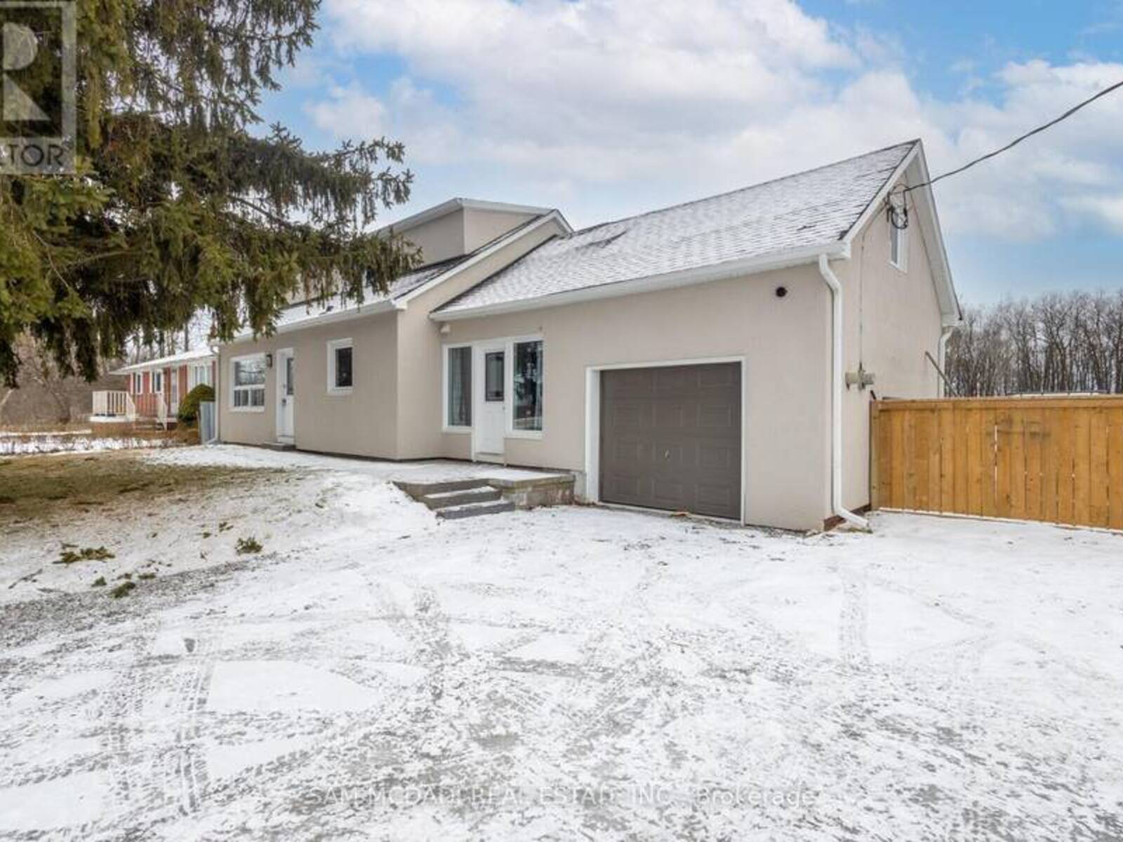 100 GREEN MOUNTAIN ROAD E, Hamilton, Ontario L8J 2W4