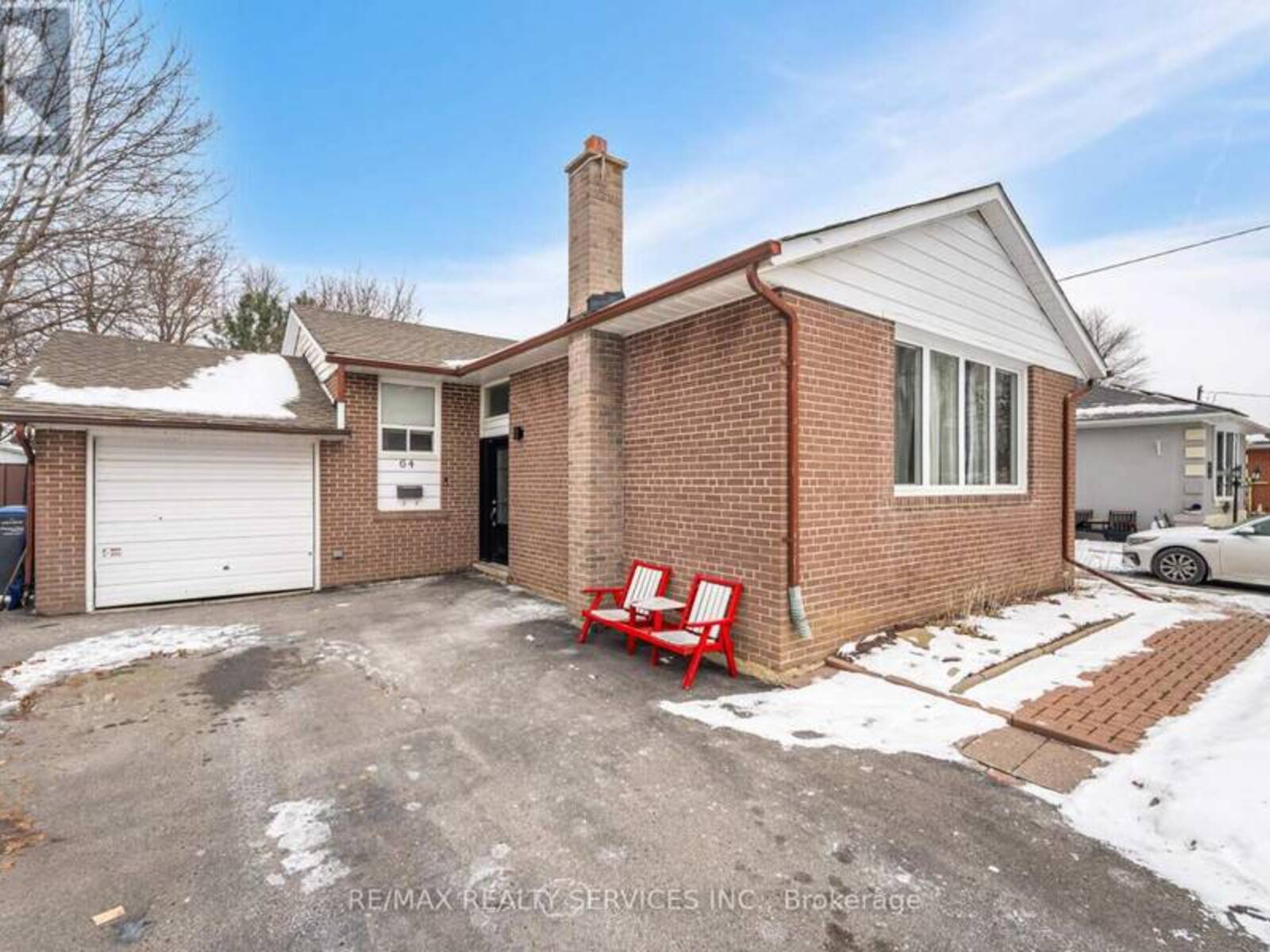 64 KIMBARK DRIVE, Brampton, Ontario L6X 2A4