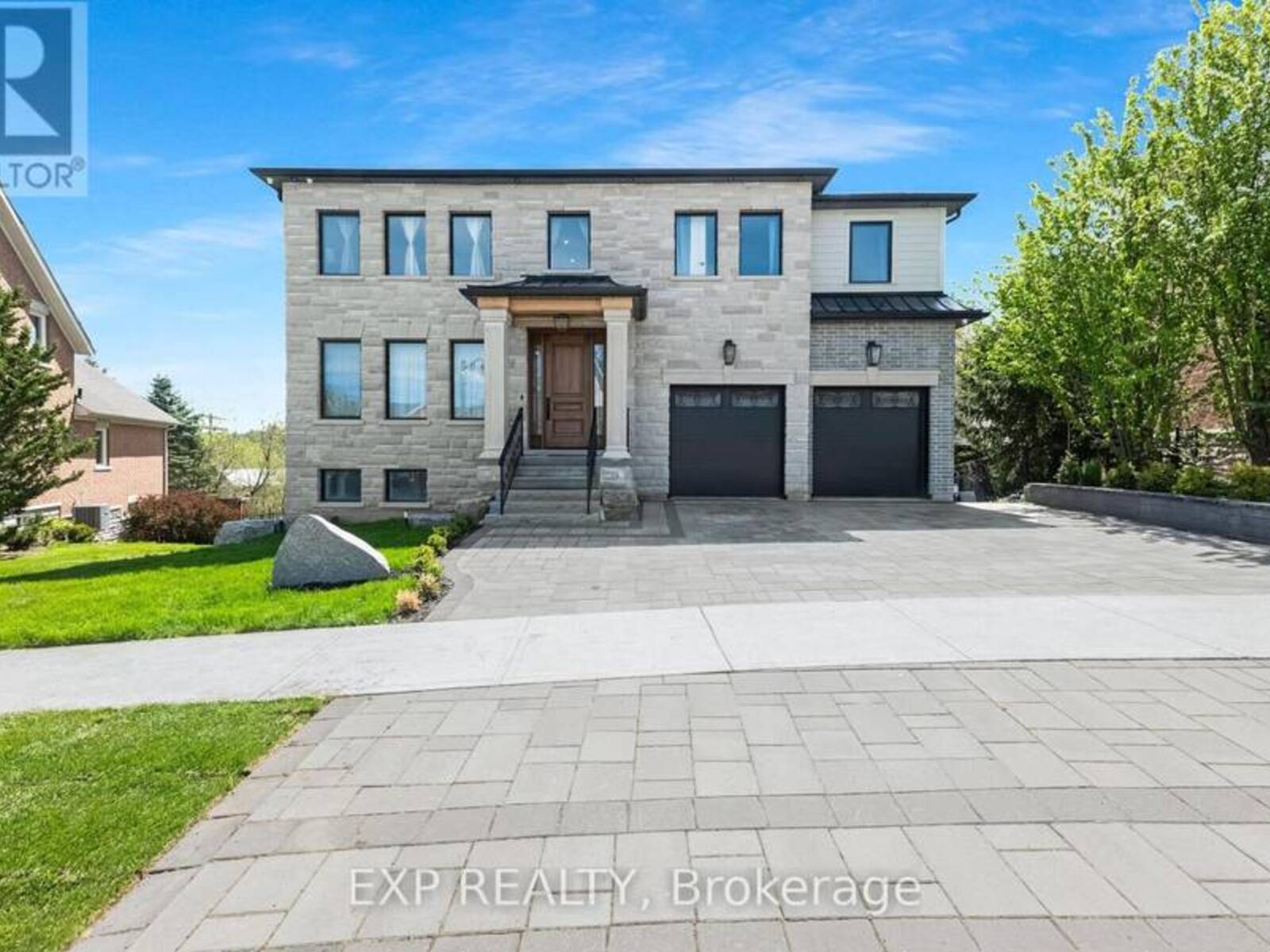 60 NORTH RIVERDALE DRIVE, Caledon, Ontario L7C 3K3