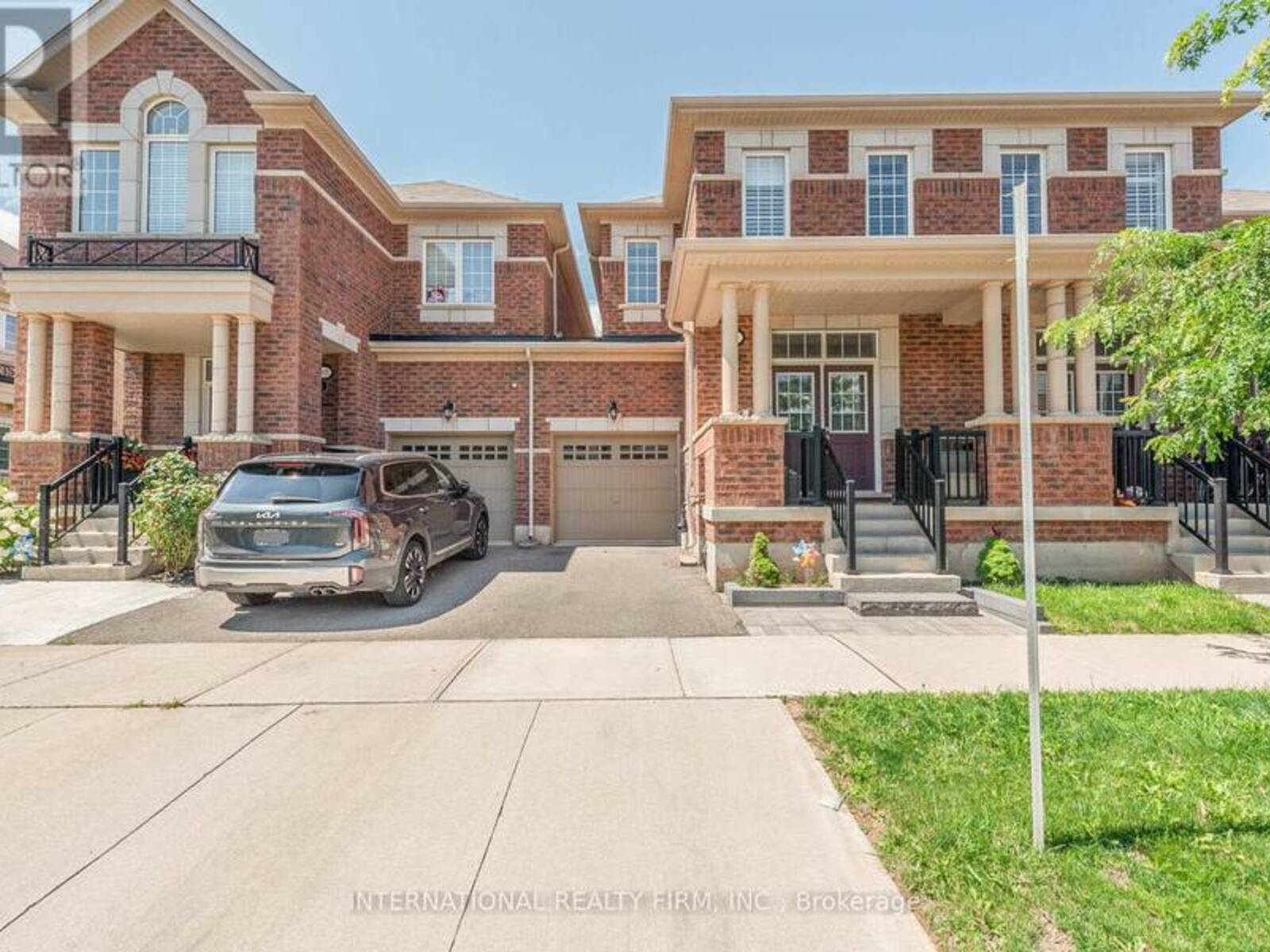 99 HUGUENOT ROAD, Oakville, Ontario L6H 0M3