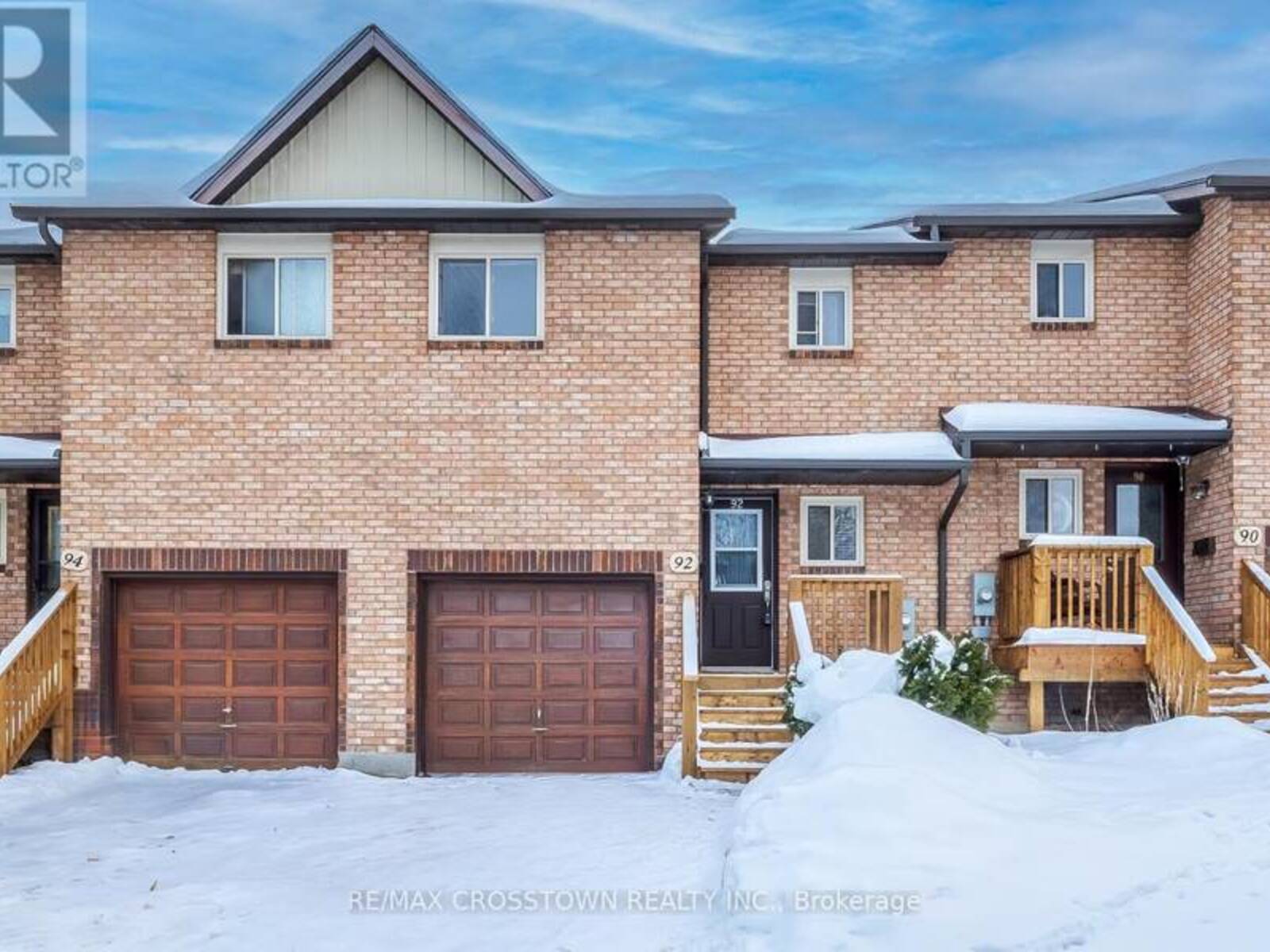 92 LOGGERS RUN, Barrie, Ontario L4N 6W8