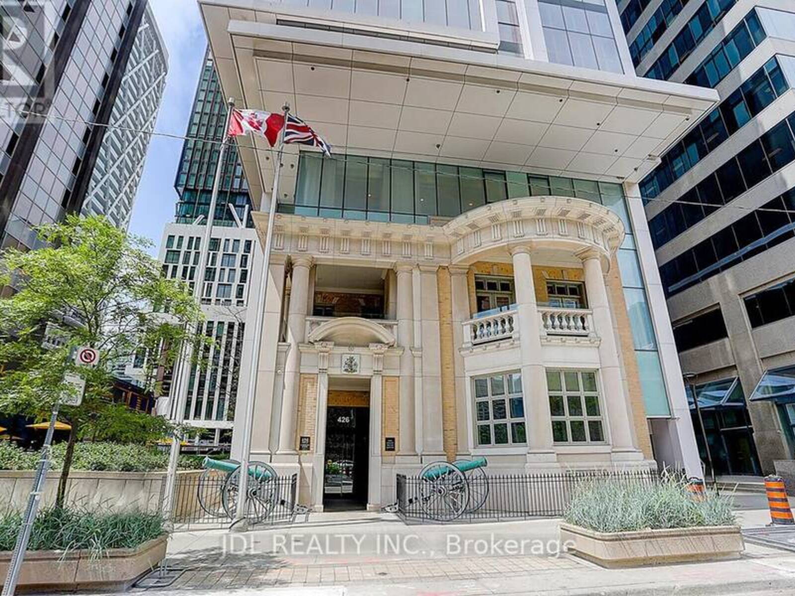 3201 - 426 UNIVERSITY AVENUE, Toronto, Ontario M5G 1S9