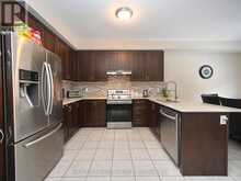 41 MERRYBROOK TRAIL N | Brampton Ontario | Slide Image Thirteen