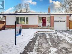 348 DENNIE AVENUE Newmarket Ontario, L3Y 4M7