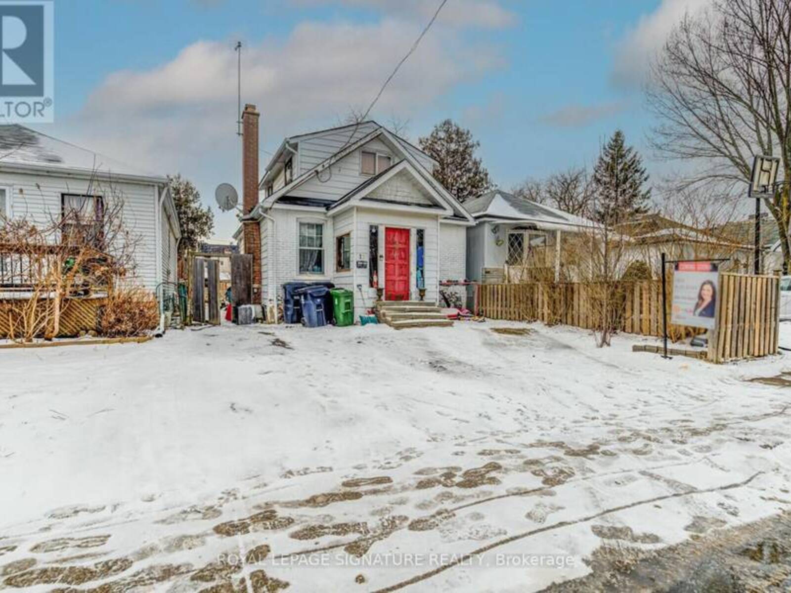 12 WANSTEAD AVENUE, Toronto, Ontario M1L 3L4