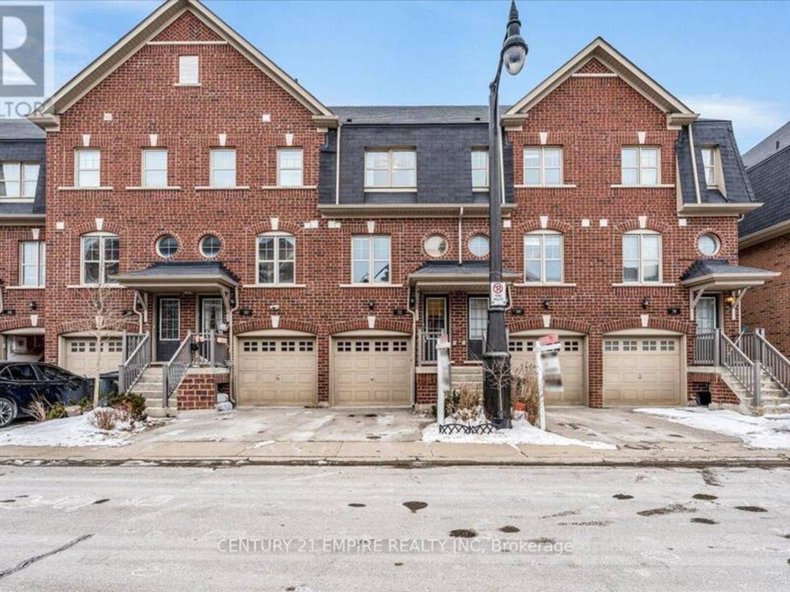 32 BATTALION ROAD, Brampton, Ontario L7A 4B6