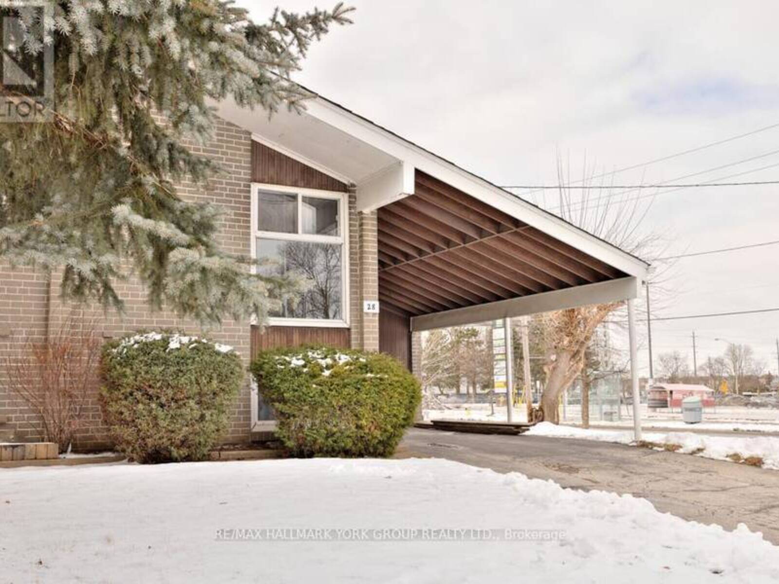 28 BISON DRIVE, Toronto, Ontario M2R 2Y2