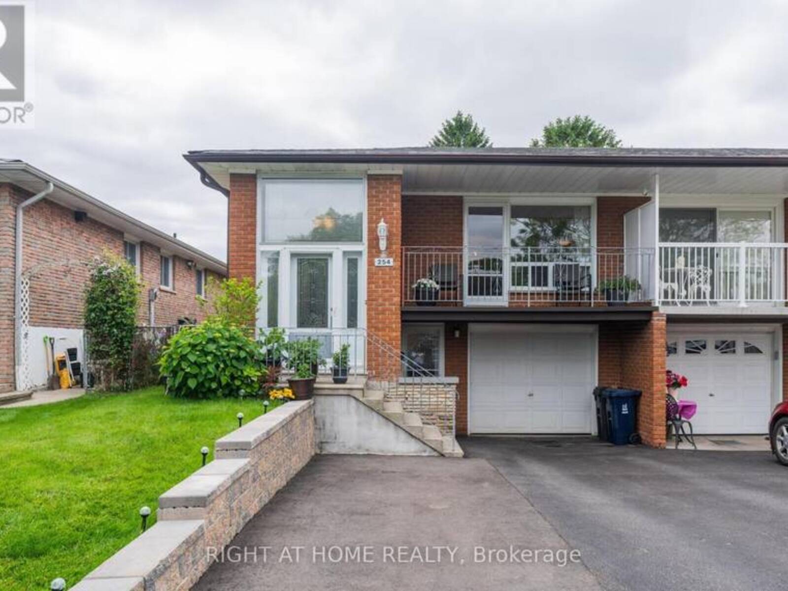 254 APACHE TRAIL, Toronto, Ontario M2H 2W4