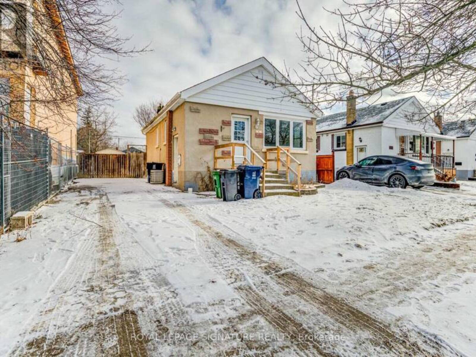 297 KENNEDY ROAD, Toronto, Ontario M1N 3P6