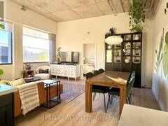 211 - 300 COXWELL AVENUE Toronto Ontario, M4L 3B6