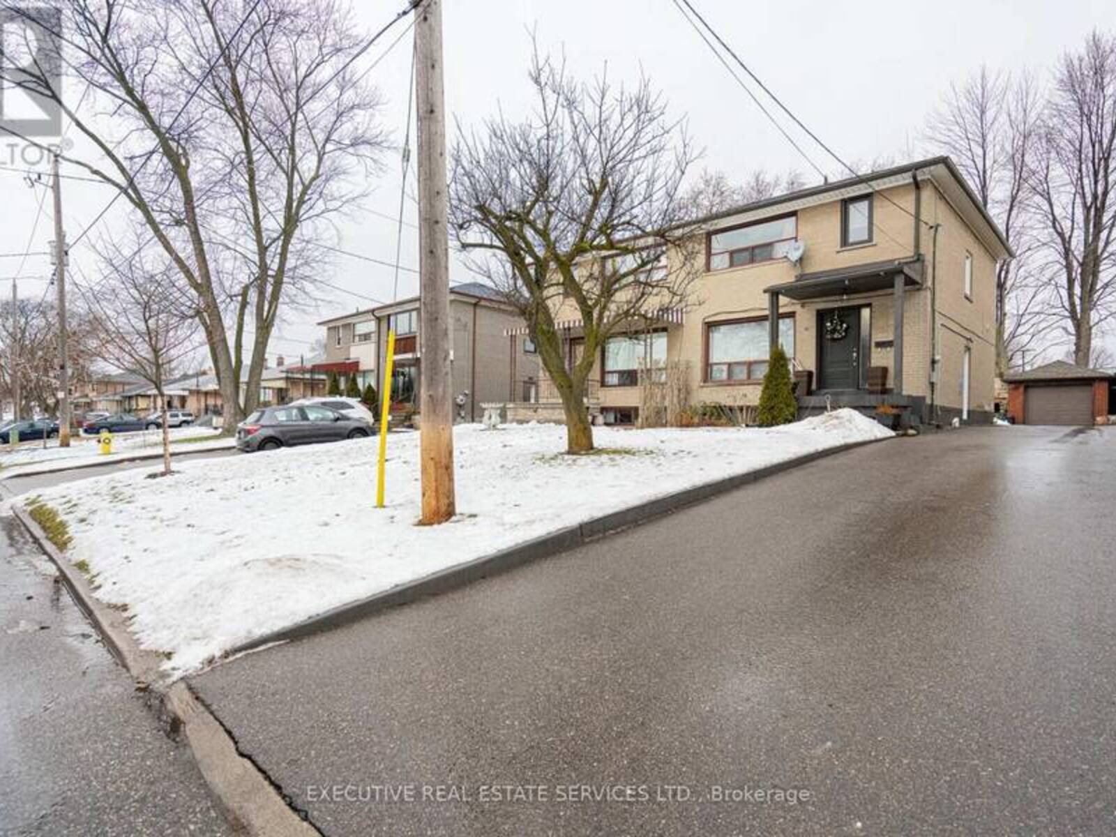 47 FOXRUN AVENUE, Toronto, Ontario M3L 1L9