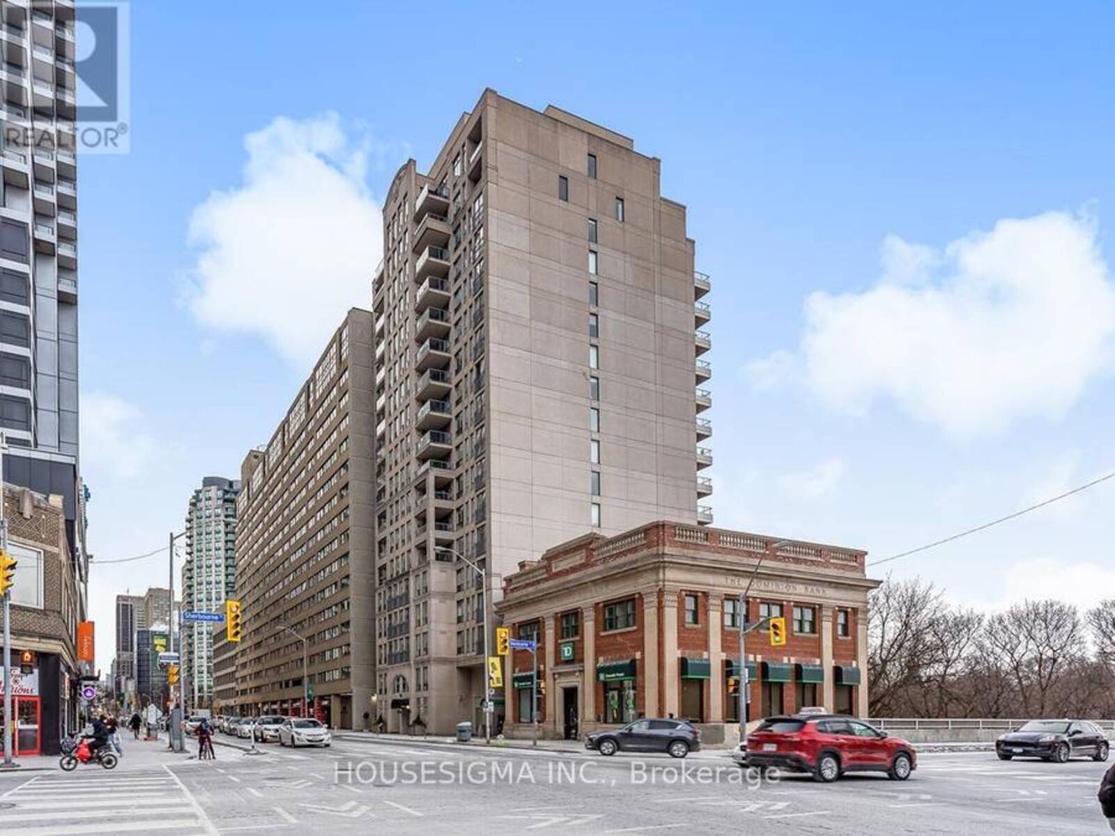 2001 - 388 BLOOR STREET E, Toronto, Ontario M4W 3W9