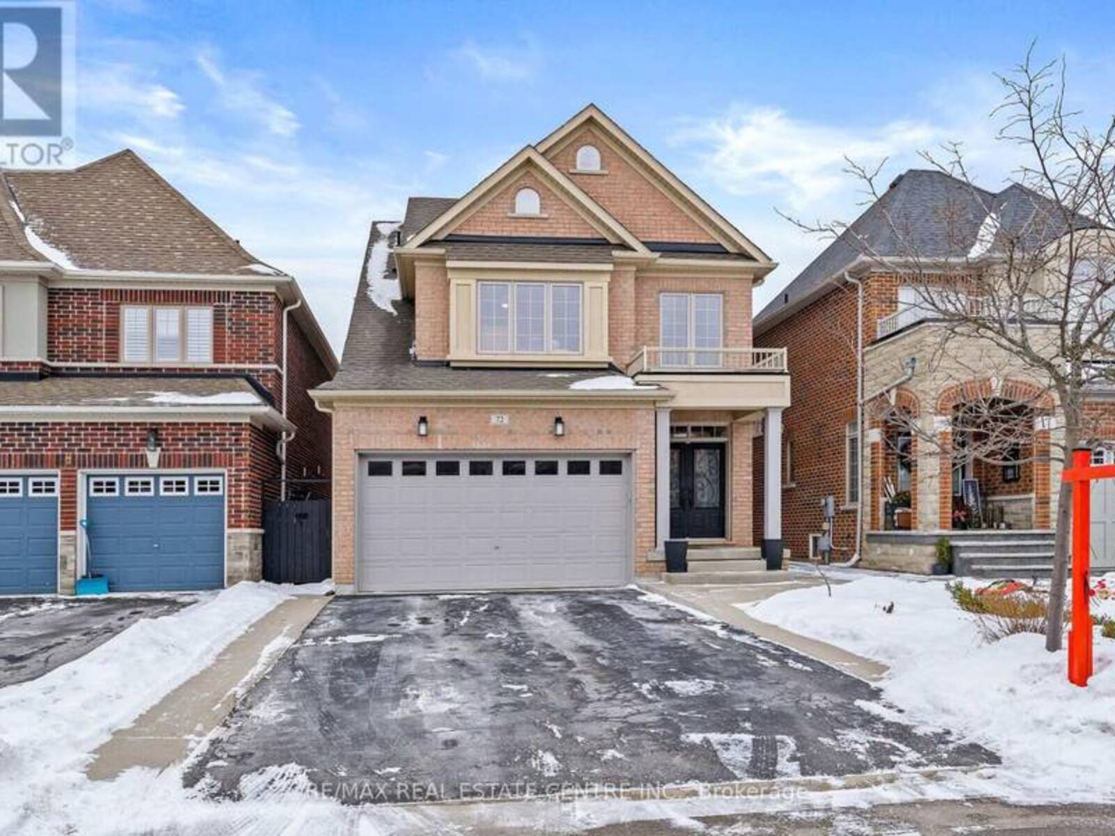 72 BALLANTINE DRIVE, Halton Hills, Ontario L7G 6M9