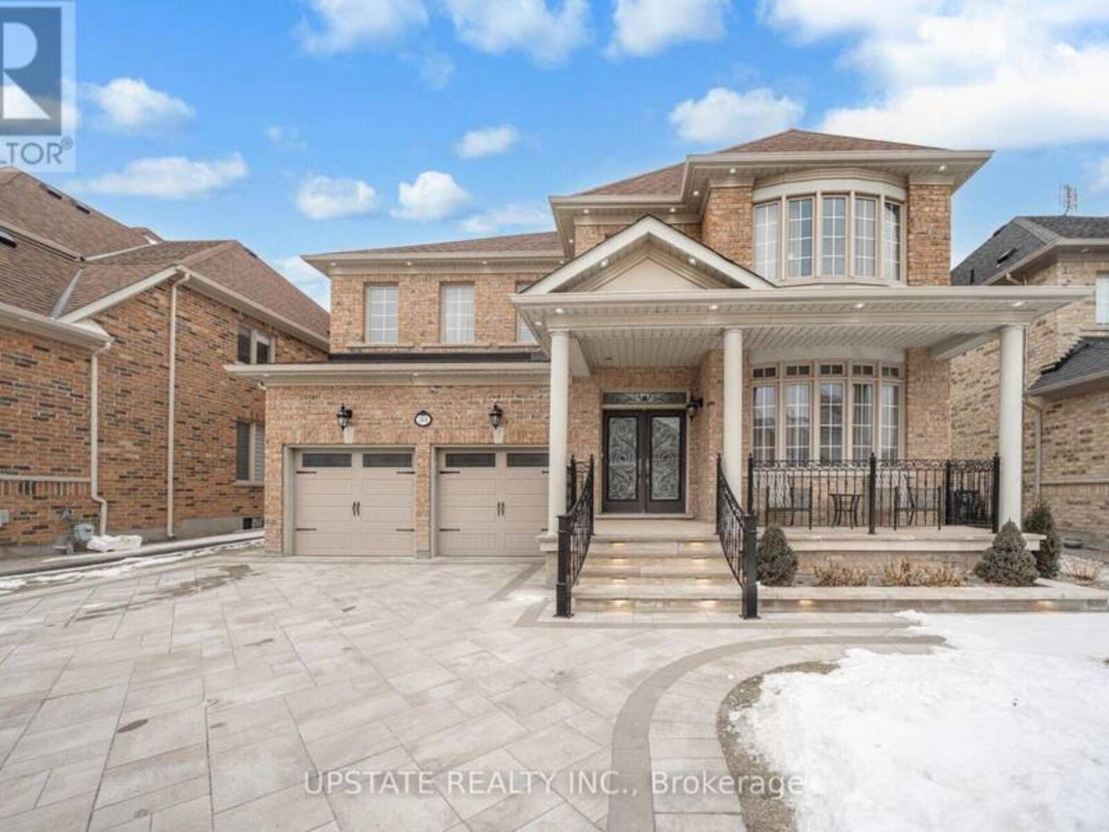 32 LAUDERHILL ROAD, Brampton, Ontario L6P 3M5