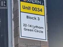 22 - 14 LYTHAM GREEN CIRCLE | Newmarket Ontario | Slide Image Eleven