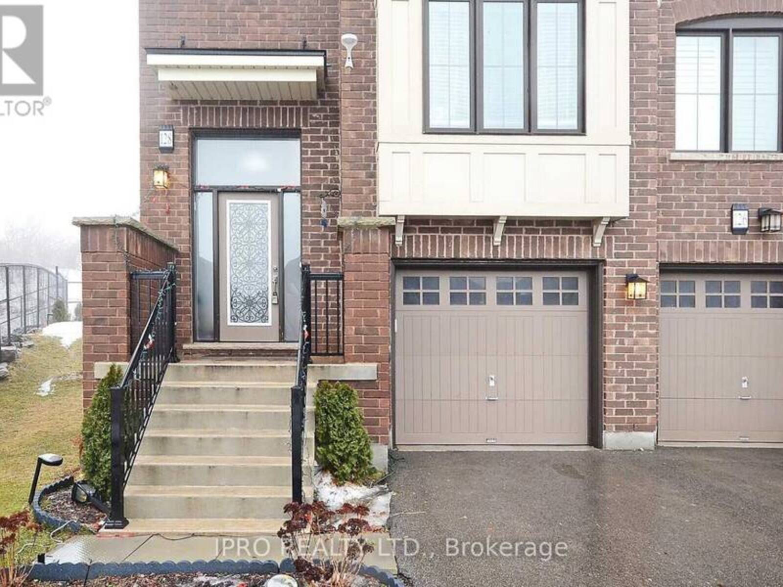 128 CRAFTER CRESCENT, Hamilton, Ontario L8J 0H8