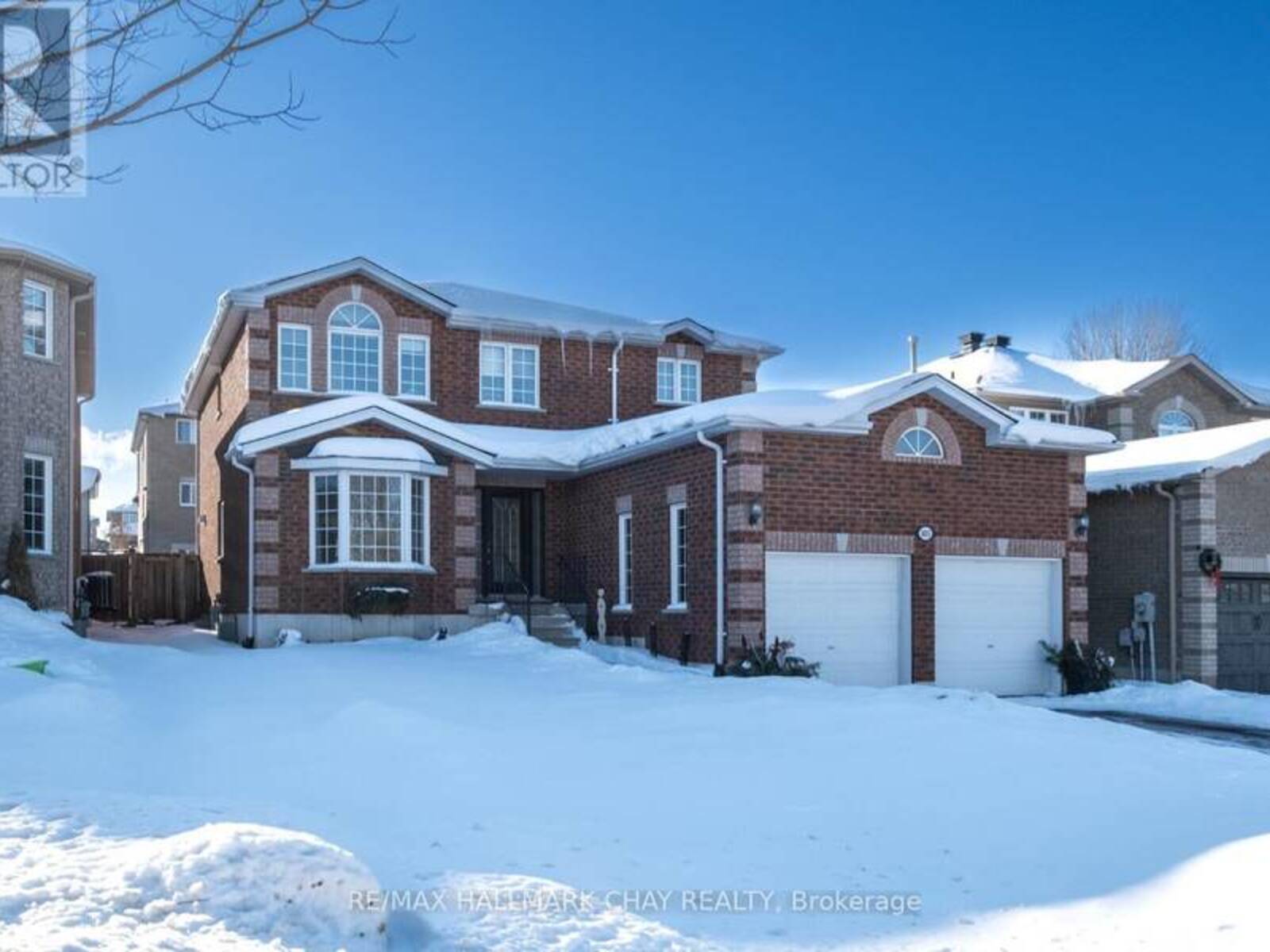 105 CROMPTON DRIVE, Barrie, Ontario L4M 6N9