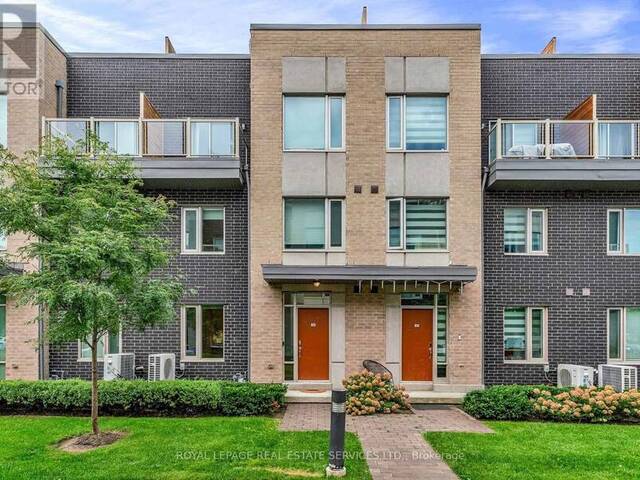 34 - 22 APPLEWOOD LANE Toronto Ontario, M9C 0C1