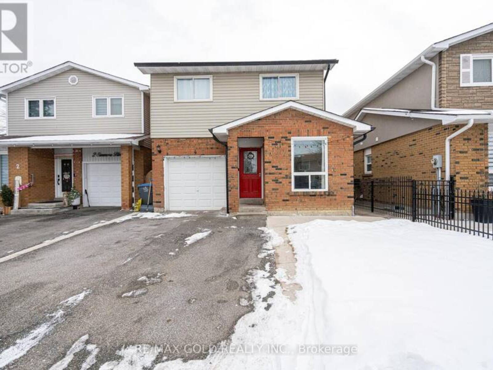 4 SIMMONS BOULEVARD, Brampton, Ontario L6V 3V5