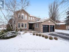 30 GLENCEDAR CRESCENT Whitby Ontario, L1R 1X3