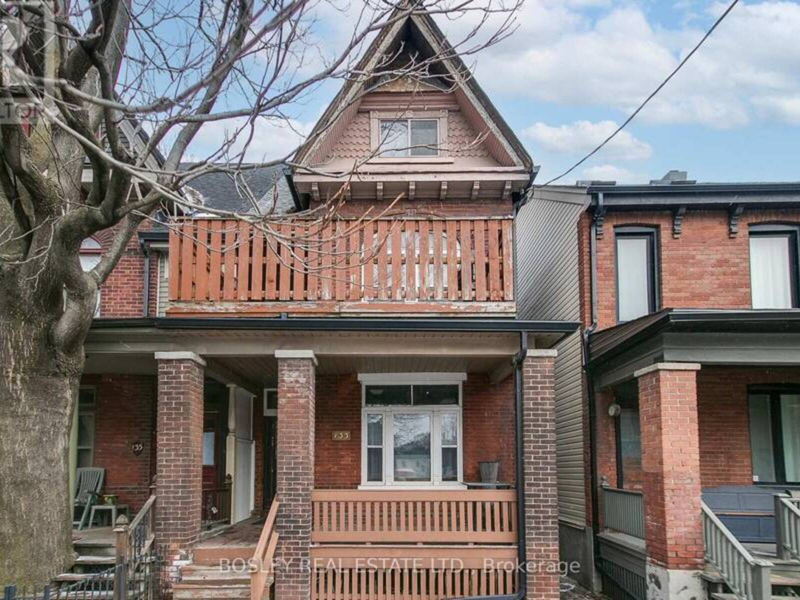 133 CARLAW AVENUE, Toronto, Ontario M4M 2R8